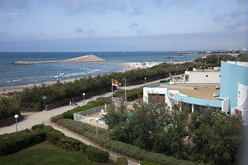 Pierre & Le Levant Aparthotel